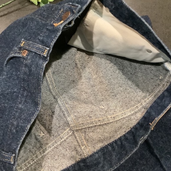 Vintage Lee Dark Rinsed Stone Wash Jeans Yellow Stitching Pleated Legs USA - Picture 16 of 16